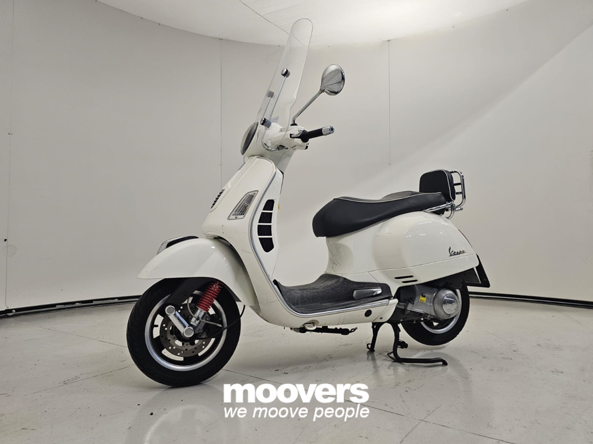 VESPA GTS 300 SUPER