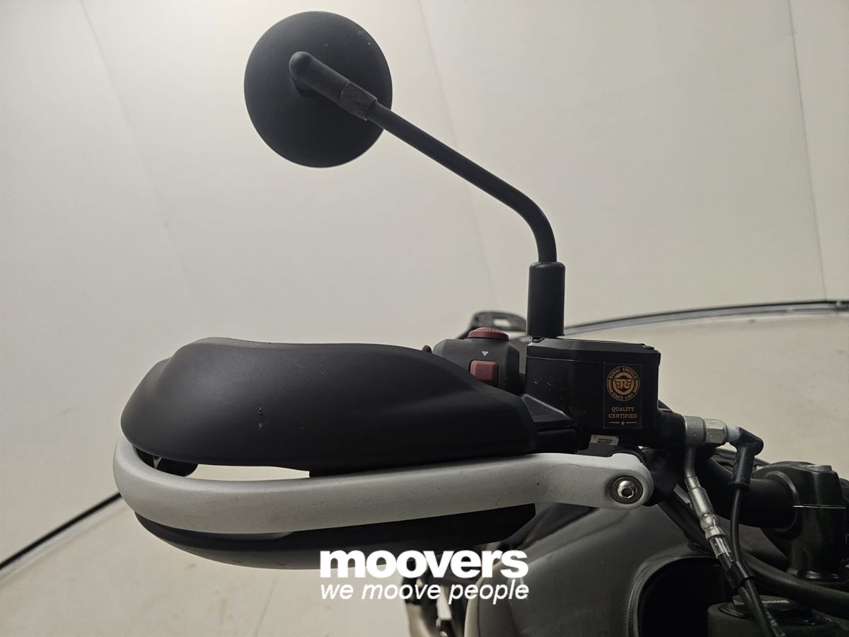 ROYAL ENFIELD HIMALAYAN 452