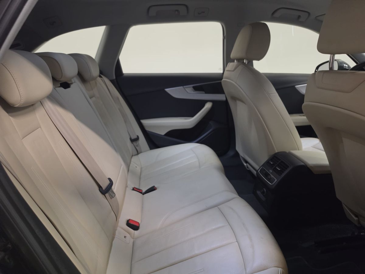 AUDI A4 Avant 35 TDI S tronic Business