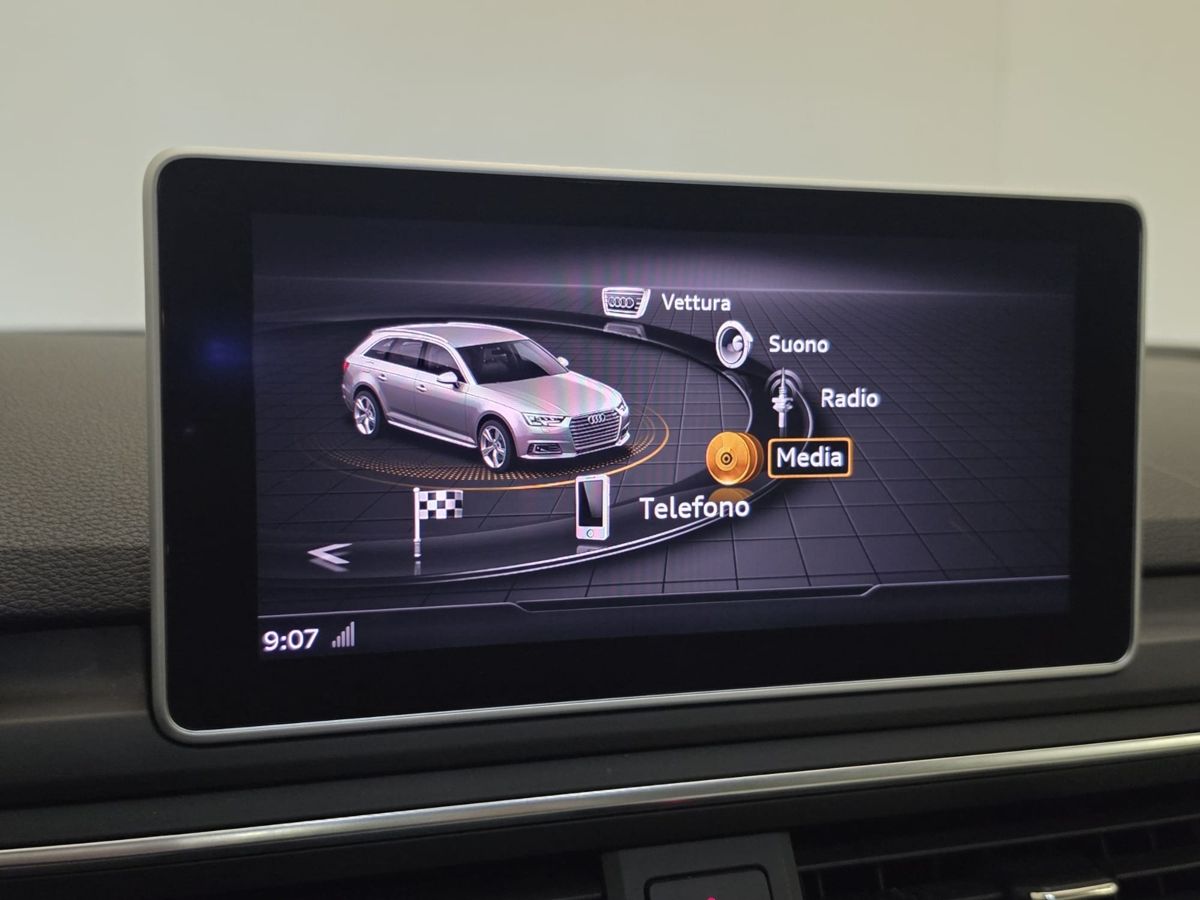 AUDI A4 Avant 35 TDI S tronic Business