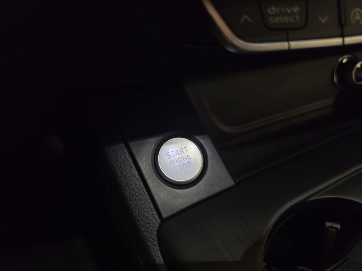 AUDI A4 Avant 35 TDI S tronic Business