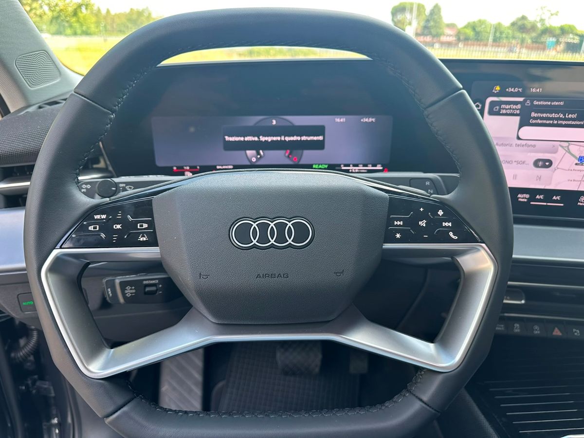AUDI Q3 SPB TDI 110 kW S tronic Business Advanced