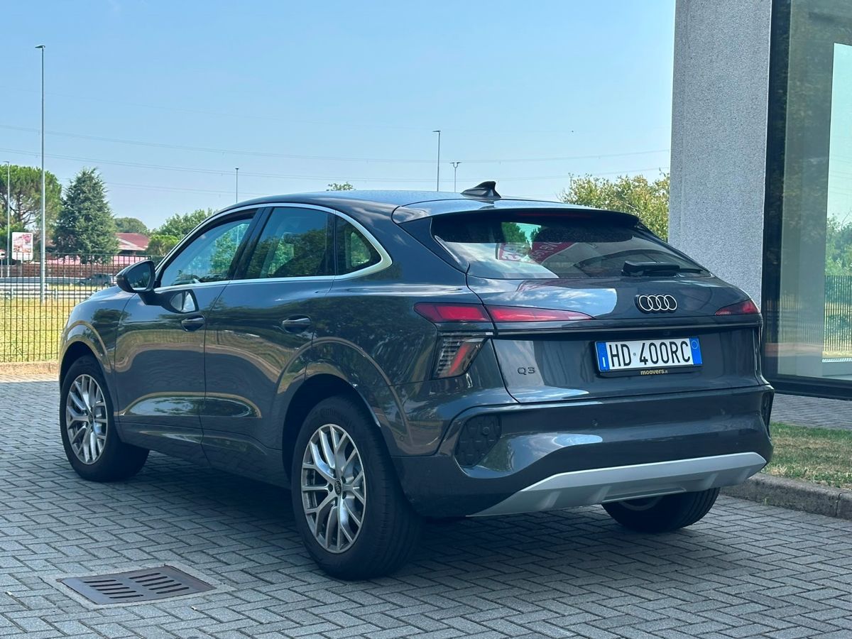 AUDI Q3 SPB TDI 110 kW S tronic Business Advanced