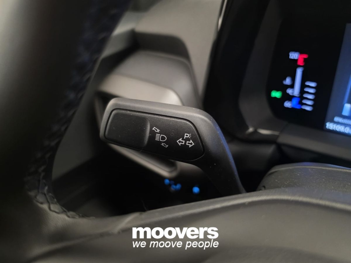 FORD Tourneo Courier 1.0 EcoBoost Titanium (IVA inclusa)