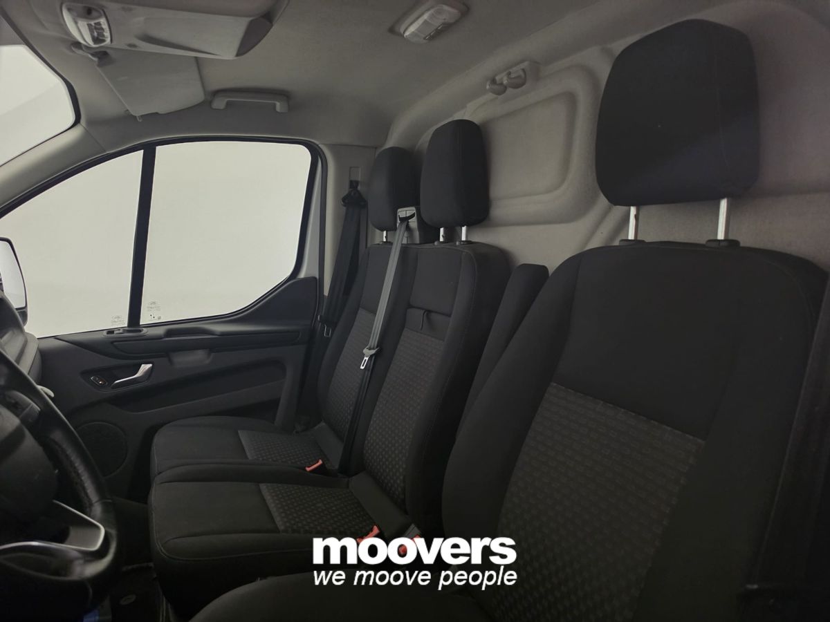 FORD Transit Custom 300 2.0 EcoBlue Hybrid 130 PC Furgone Trend