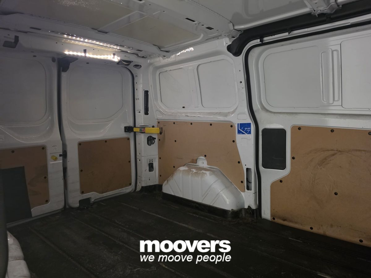 FORD Transit Custom 300 2.0 EcoBlue Hybrid 130 PC Furgone Trend
