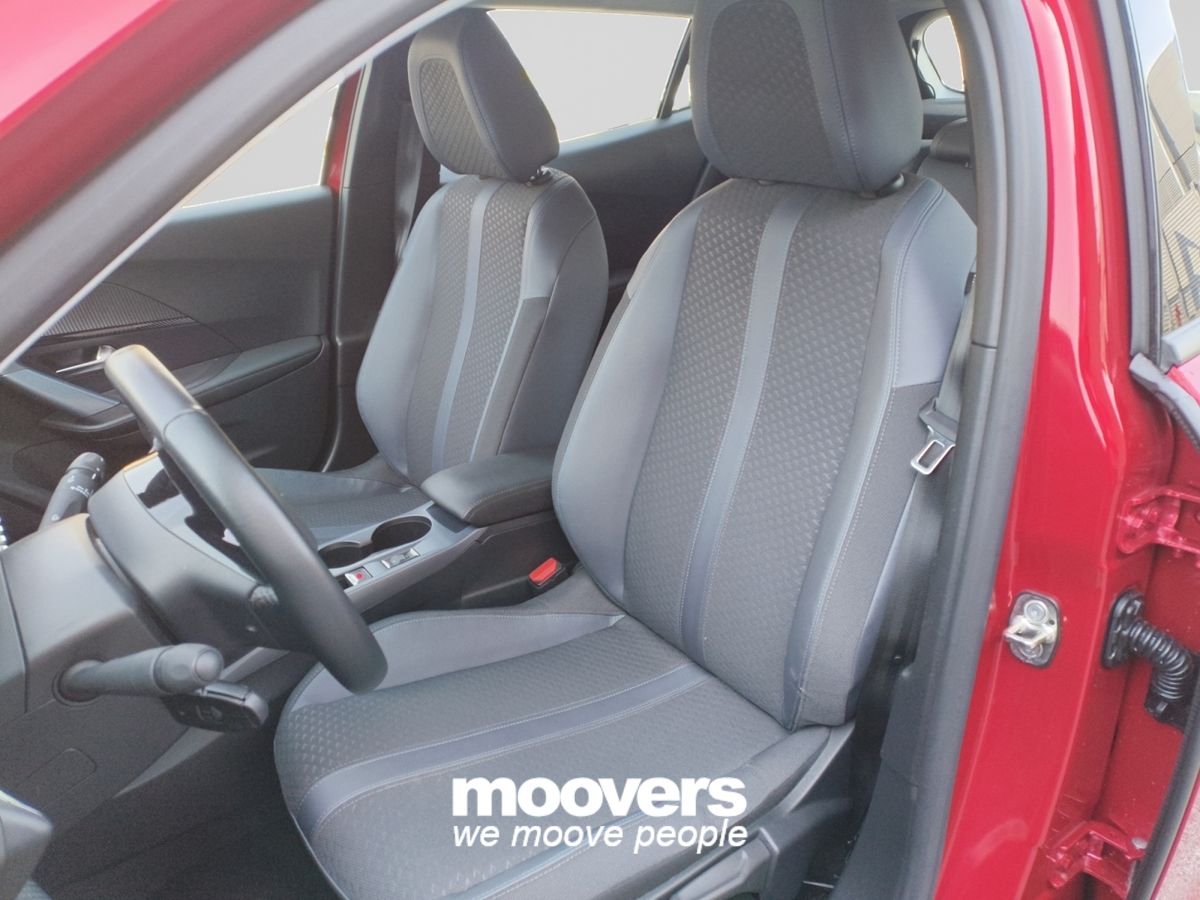 PEUGEOT 2008 PureTech 130 S&S Allure Pack