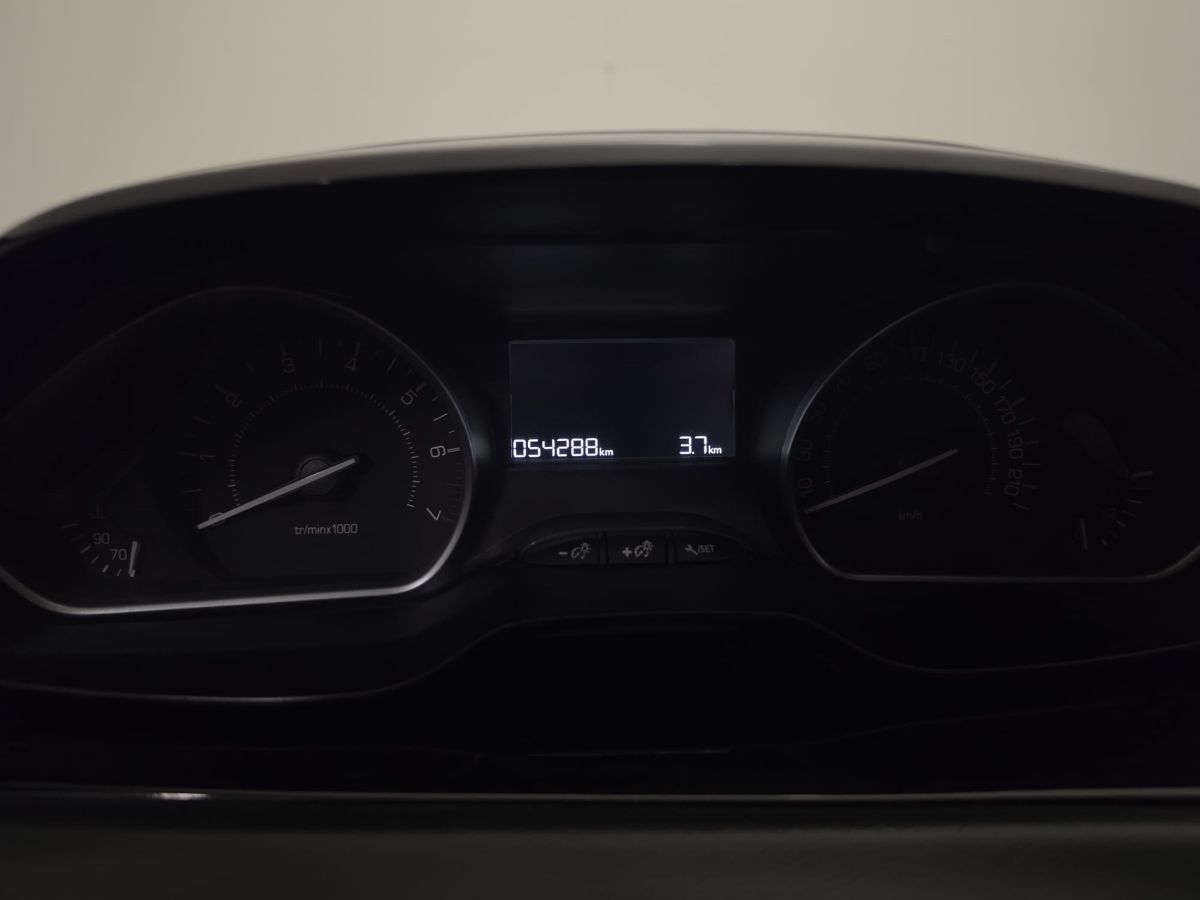 PEUGEOT 208 1° serie PureTech 82 5 porte Black Line