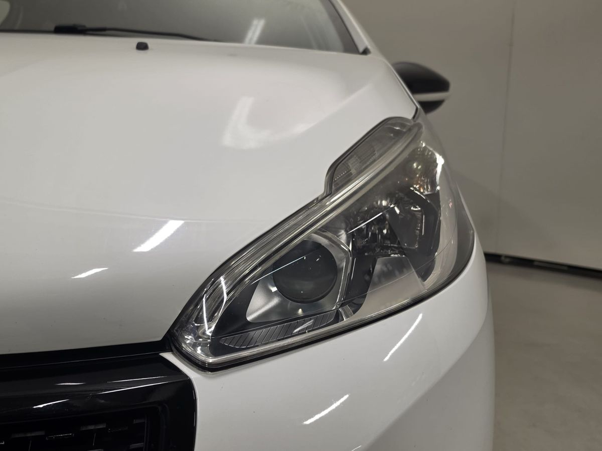 PEUGEOT 208 1° serie PureTech 82 5 porte Black Line