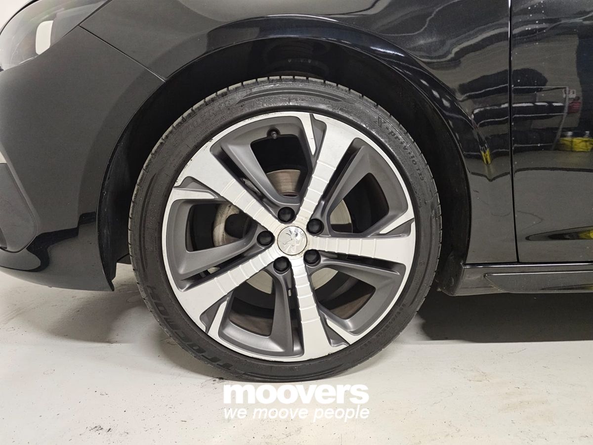 PEUGEOT 308 PureTech Turbo 130 S&S EAT8 GT Line