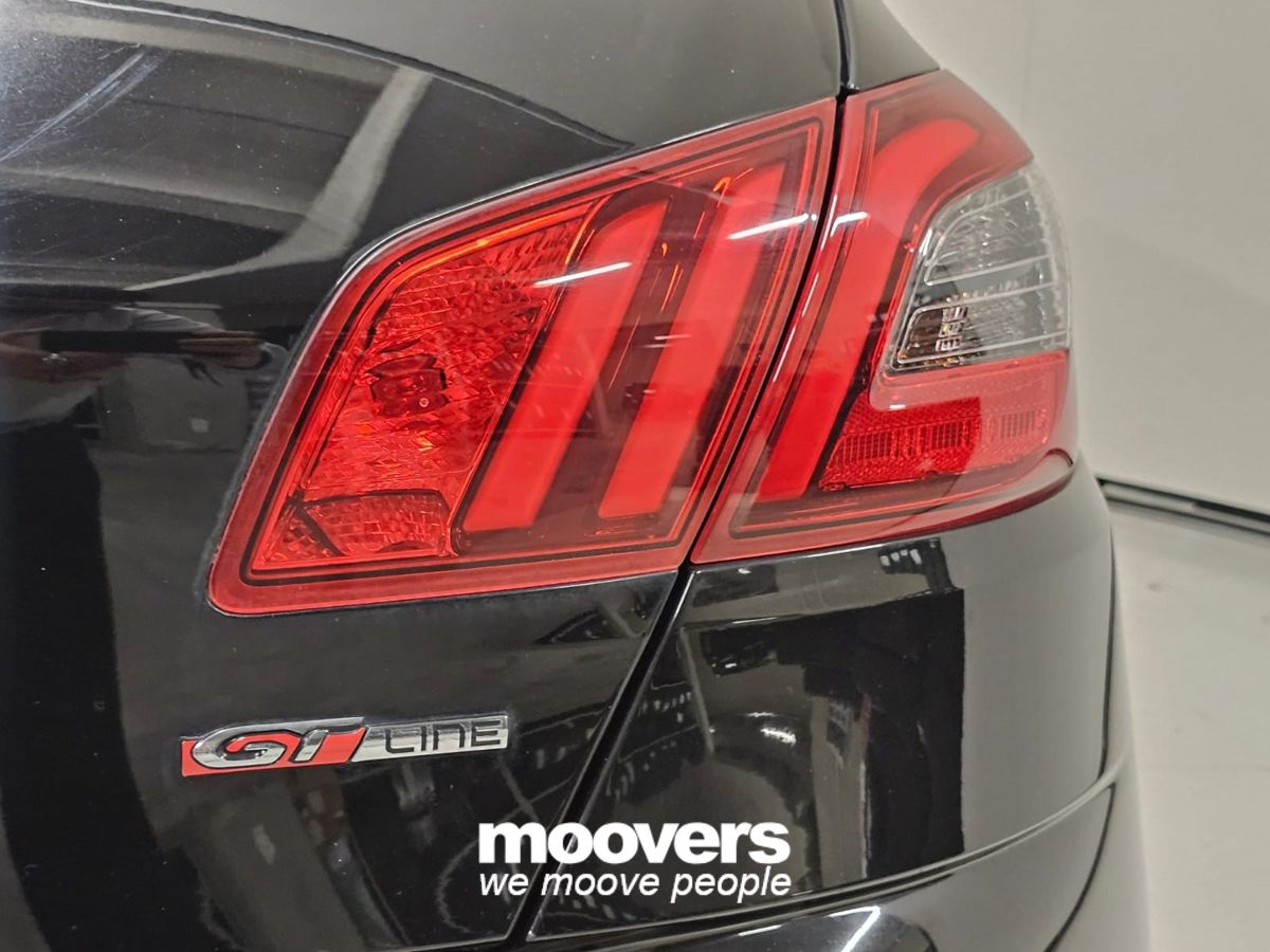 PEUGEOT 308 PureTech Turbo 130 S&S EAT8 GT Line