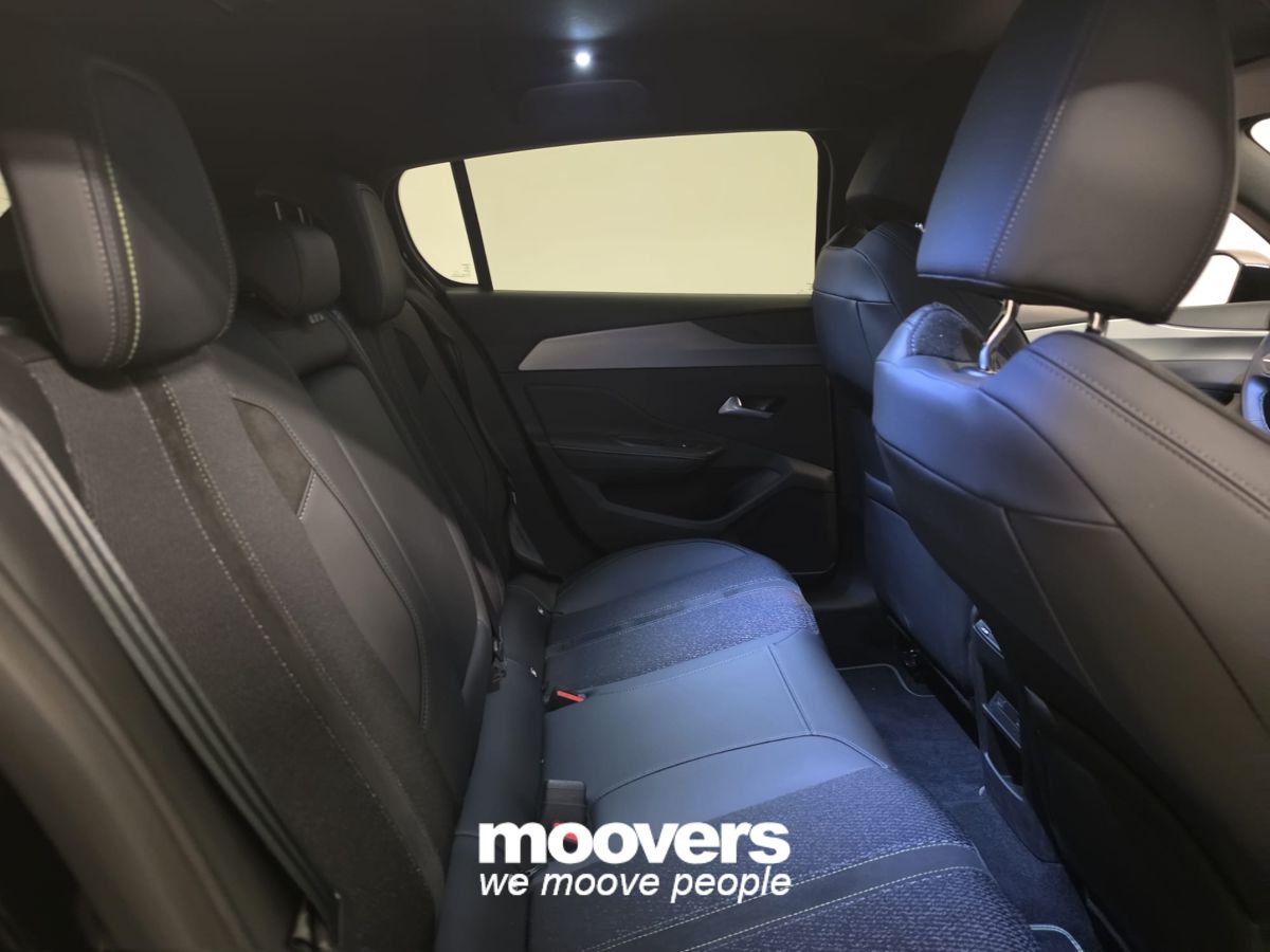 PEUGEOT 308 Hybrid 136 e-DCS6 GT