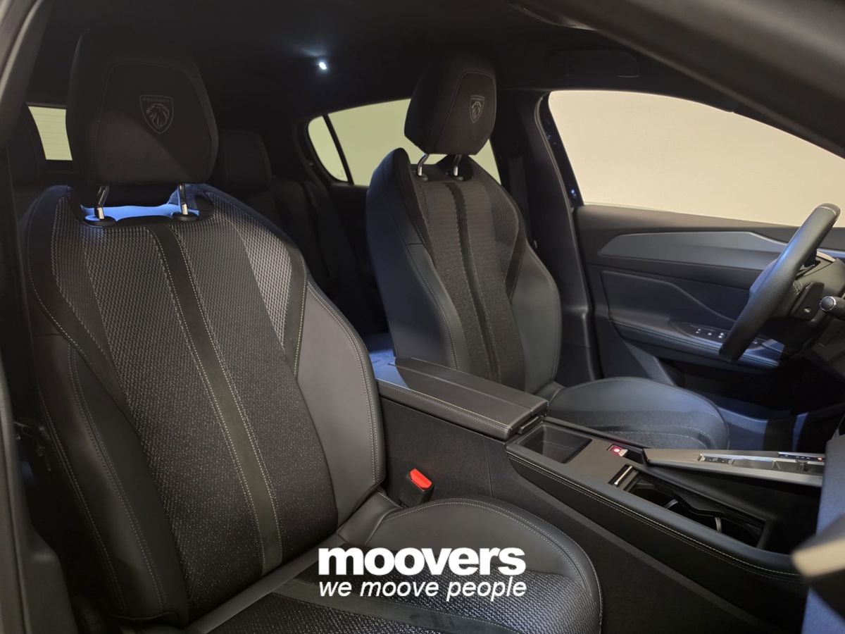 PEUGEOT 308 Hybrid 136 e-DCS6 GT