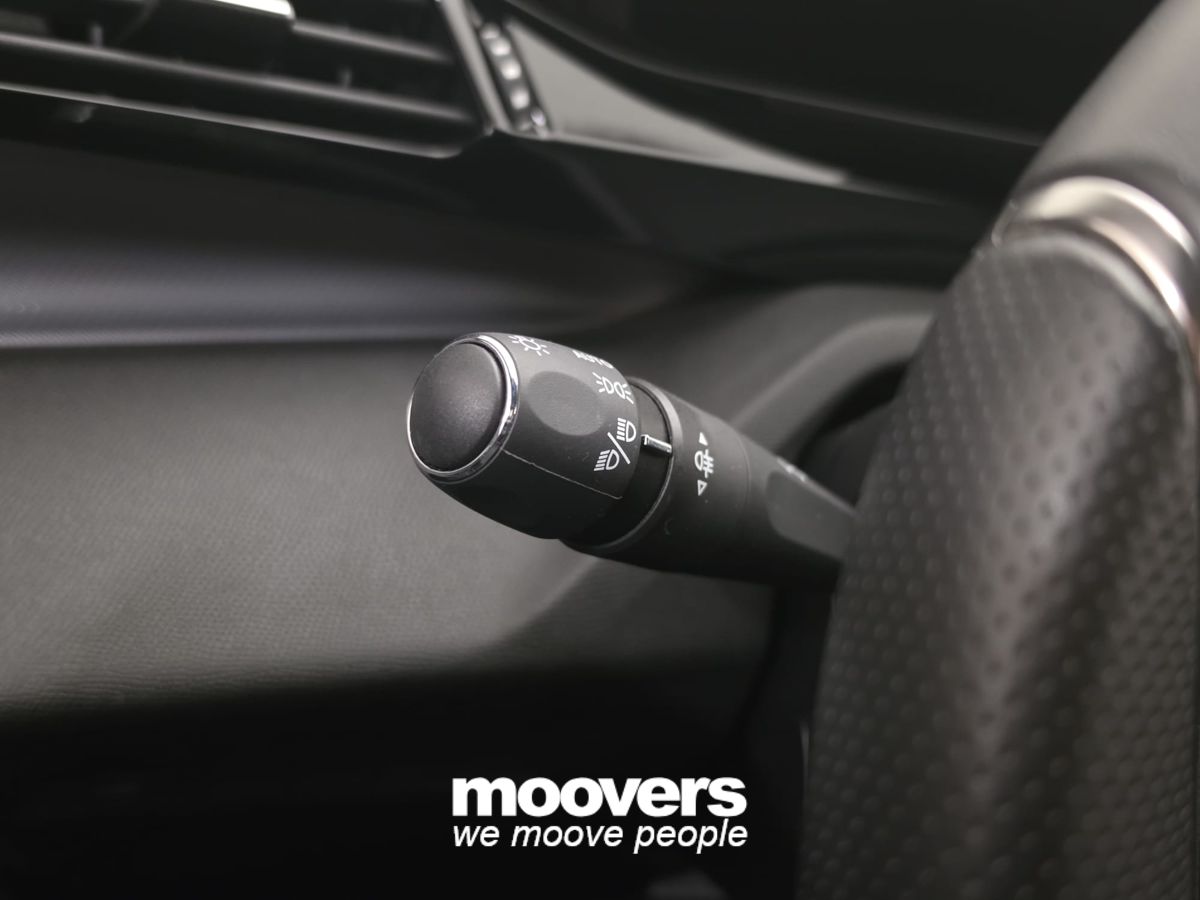 PEUGEOT 308 Hybrid 136 e-DCS6 GT