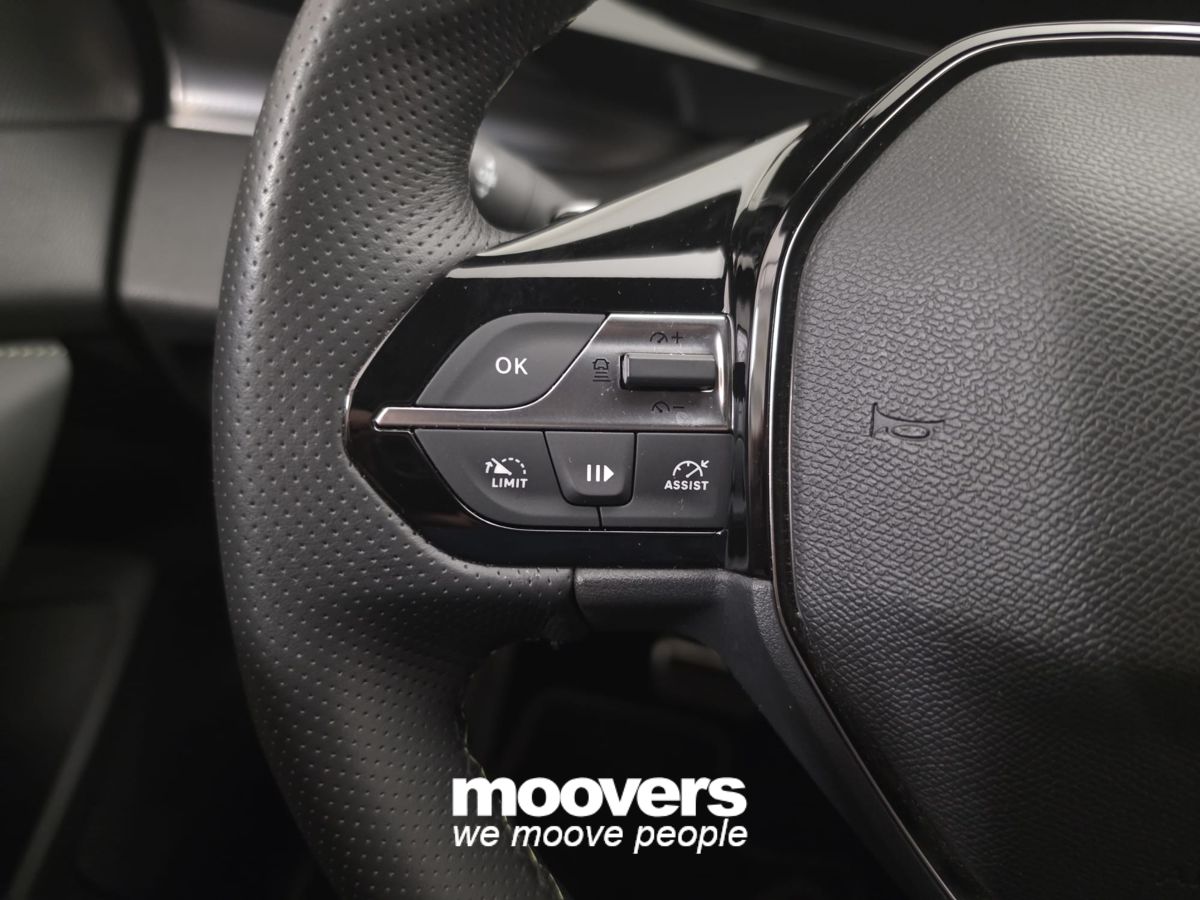 PEUGEOT 308 Hybrid 136 e-DCS6 GT