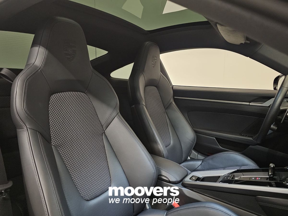 PORSCHE 911 Carrera S