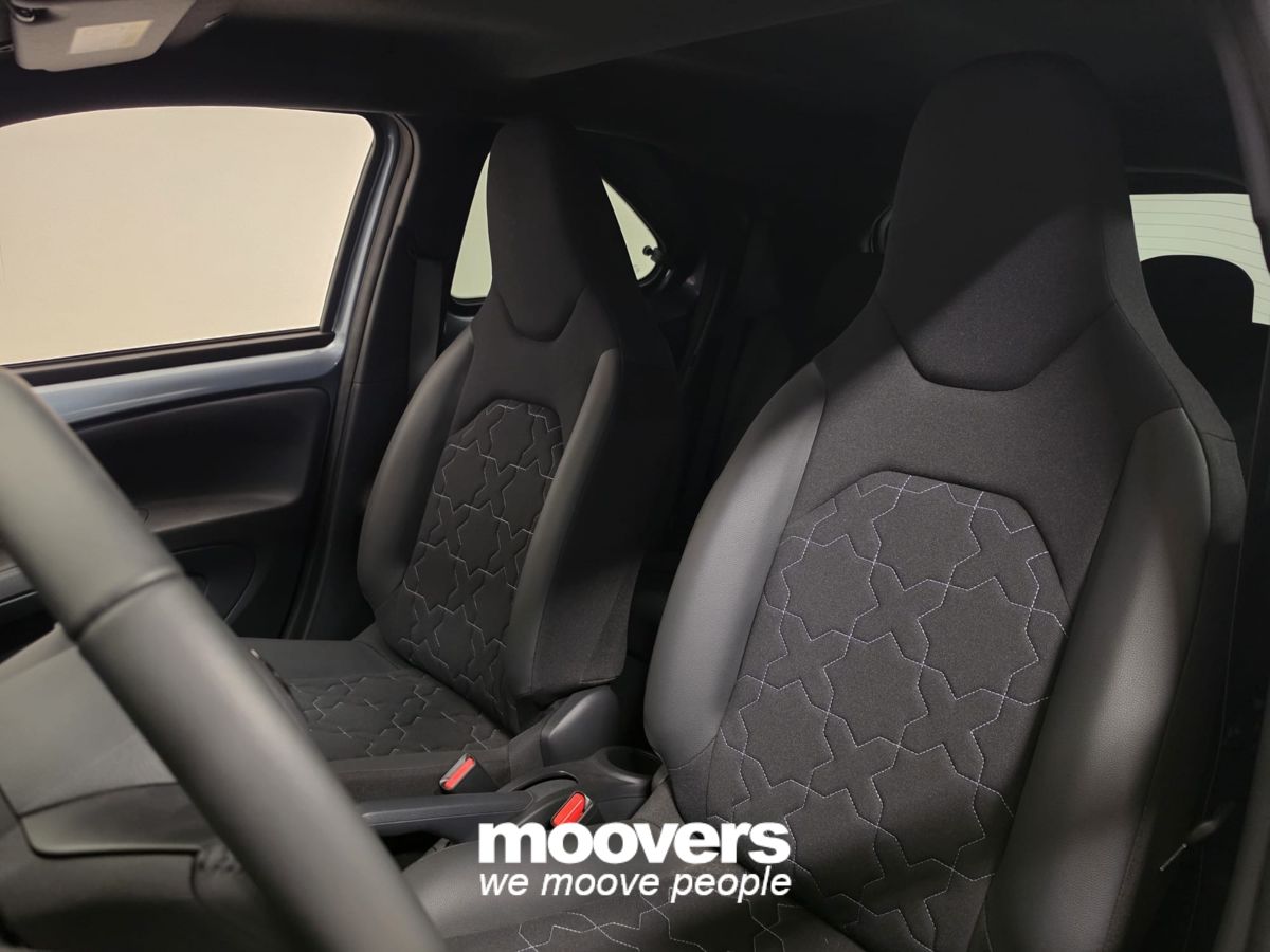 TOYOTA Aygo X 1.0 VVT-i 72 CV 5 porte Lounge