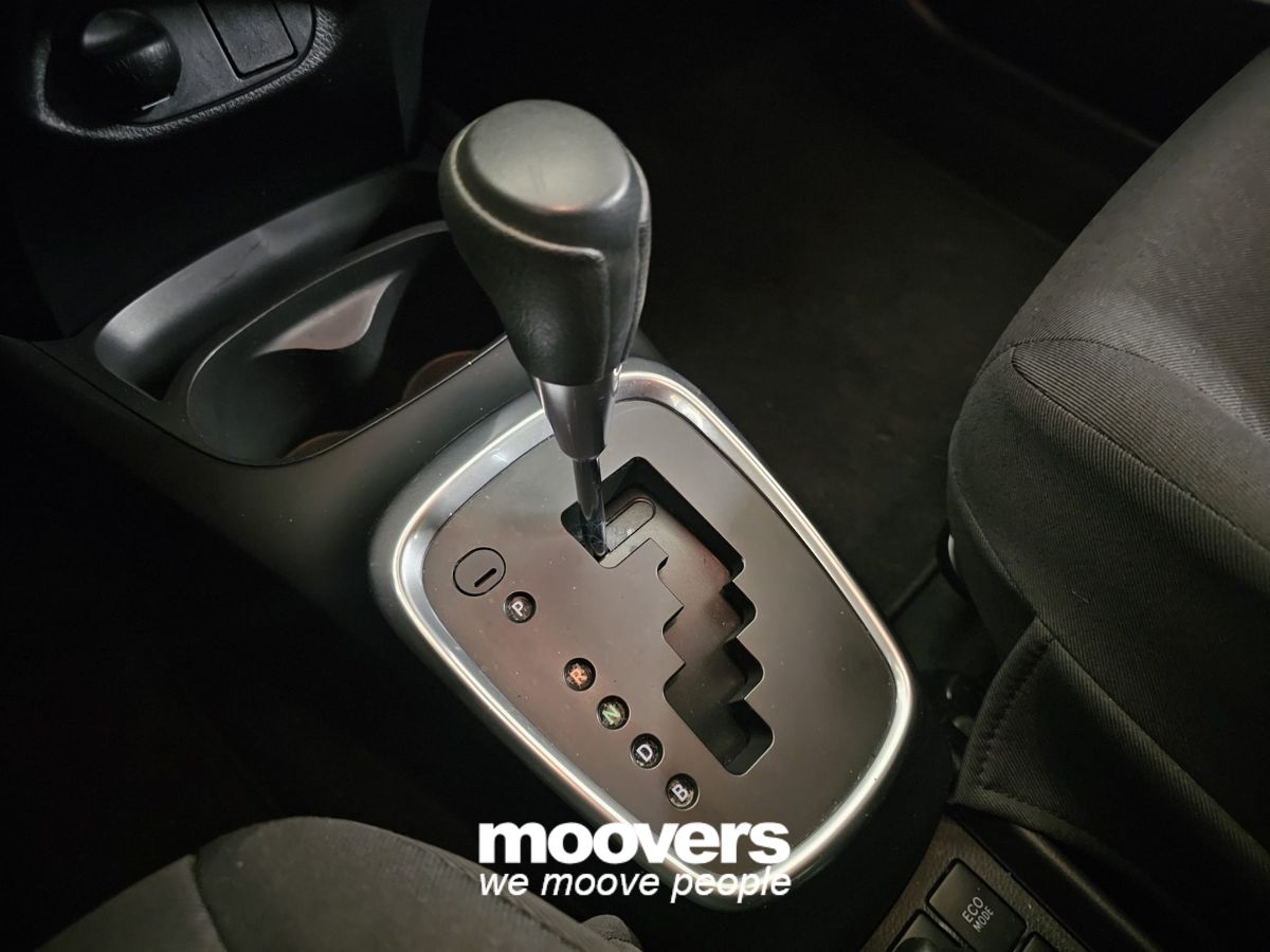 TOYOTA Yaris 1.5 Hybrid 5 porte Active