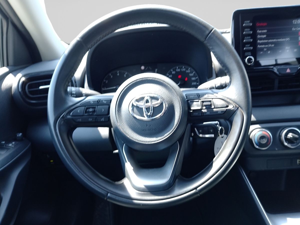 TOYOTA Yaris 1.0 5 porte Active