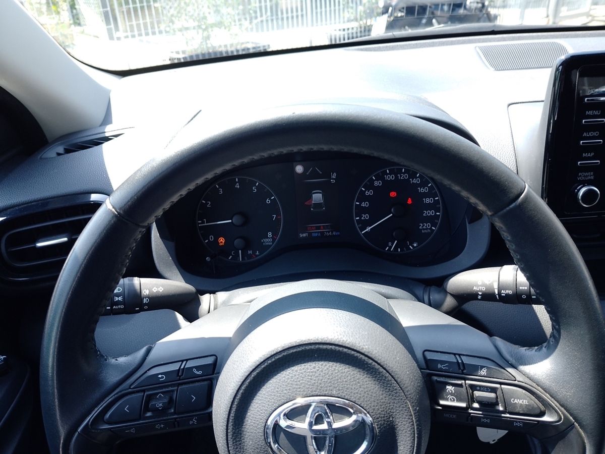TOYOTA Yaris 1.0 5 porte Active