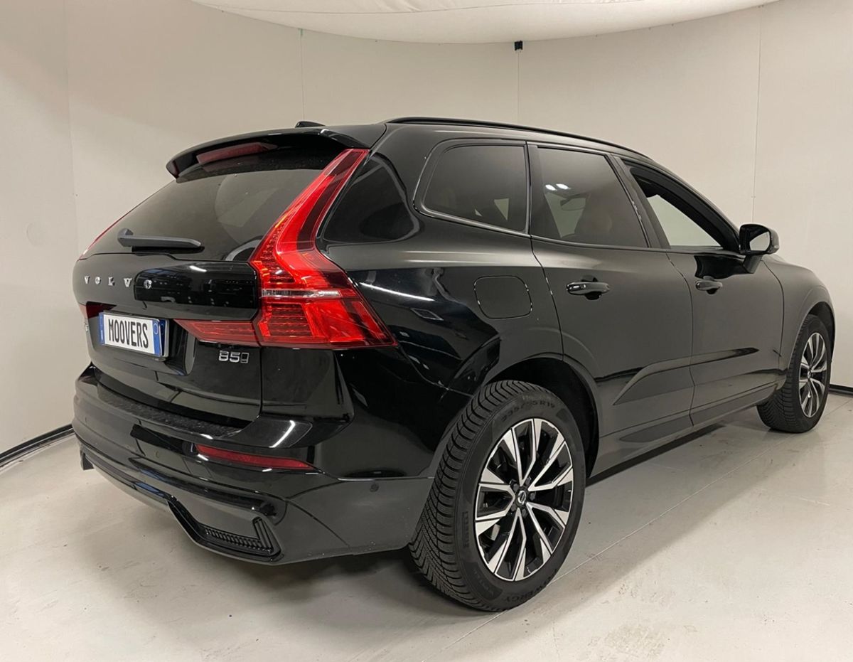 VOLVO XC60 B5 (d) AWD automatico Plus Dark
