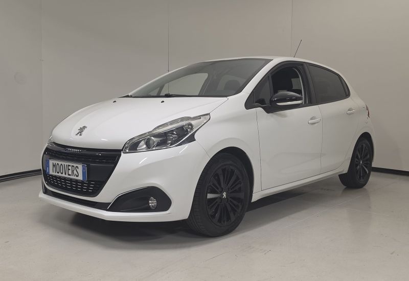 PEUGEOT 208 1° serie PureTech 82 5 porte Black Line