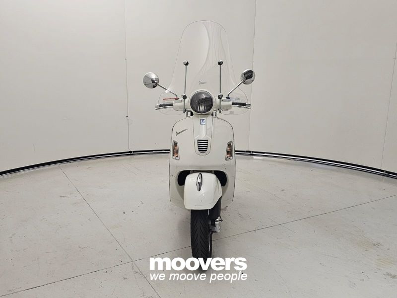 VESPA GTS 300 SUPER