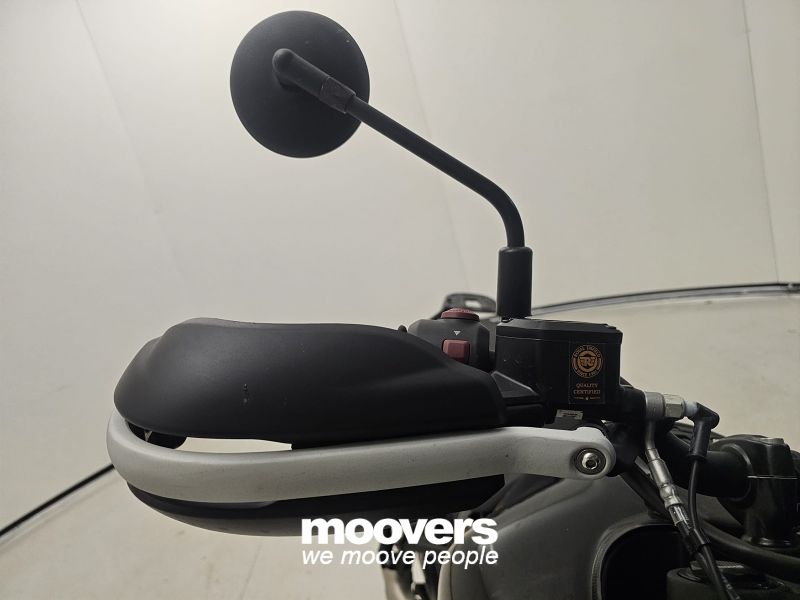 ROYAL ENFIELD HIMALAYAN 452