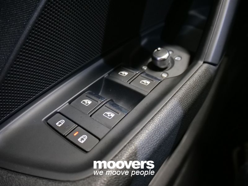 AUDI A3 SPB 30 g-tron S tronic Business Advanced