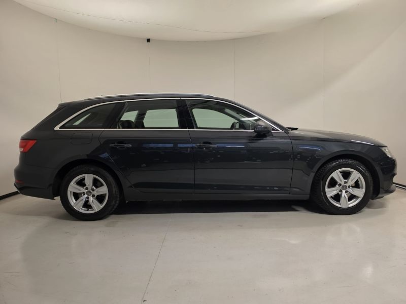 AUDI A4 Avant 35 TDI S tronic Business