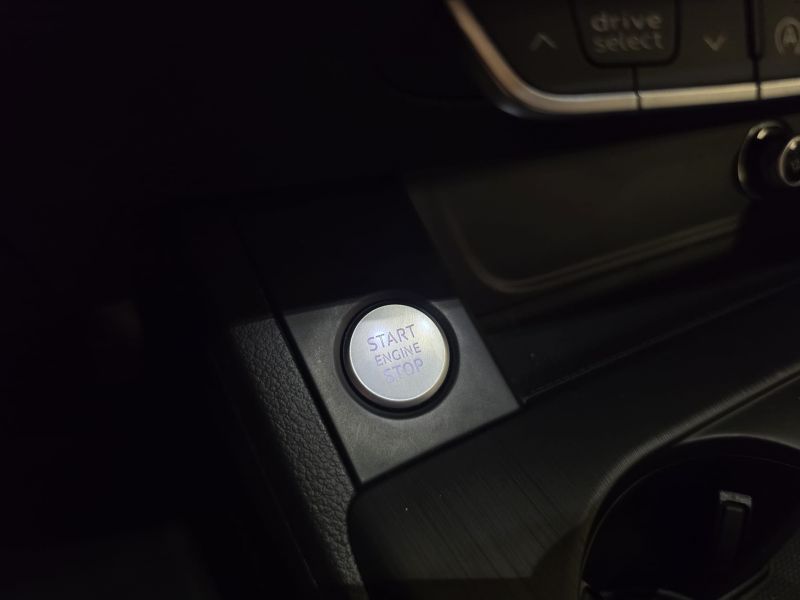 AUDI A4 Avant 35 TDI S tronic Business