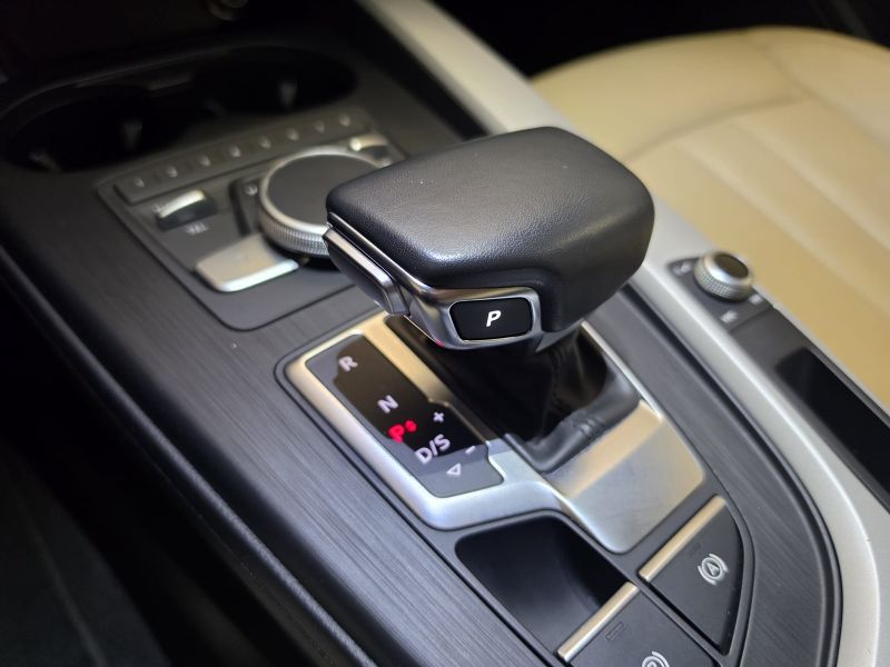 AUDI A4 Avant 35 TDI S tronic Business