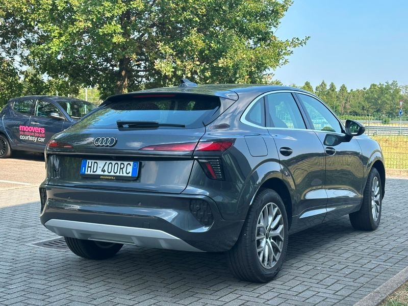 AUDI Q3 SPB TDI 110 kW S tronic Business Advanced