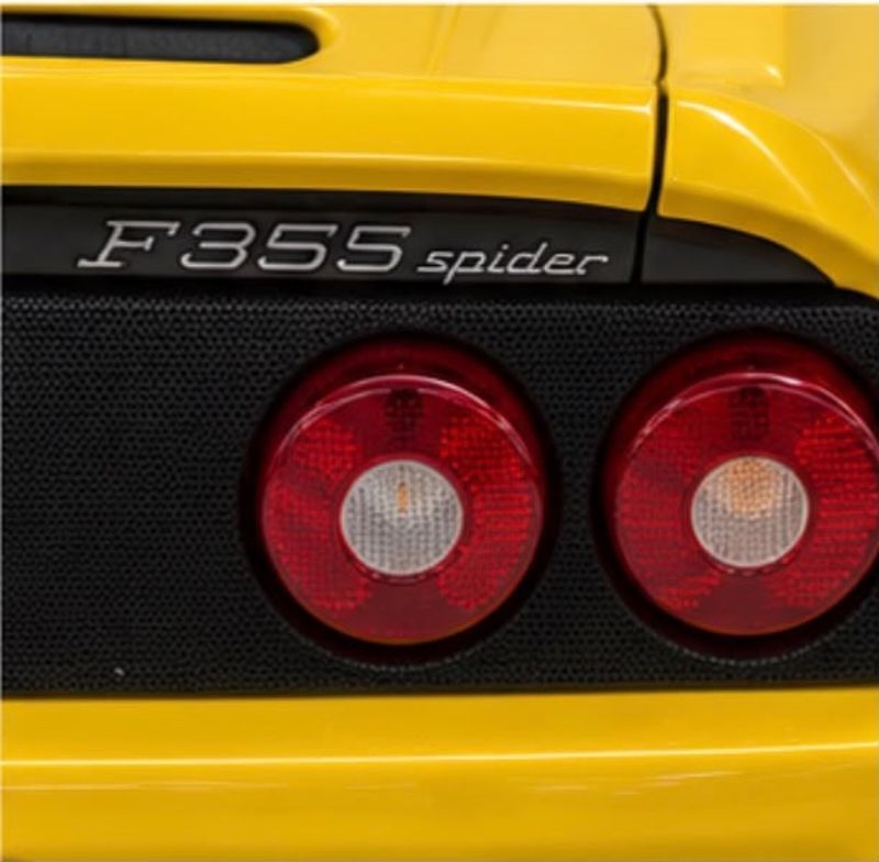 Ferrari F355 Spyder *Cambio Meccanico*