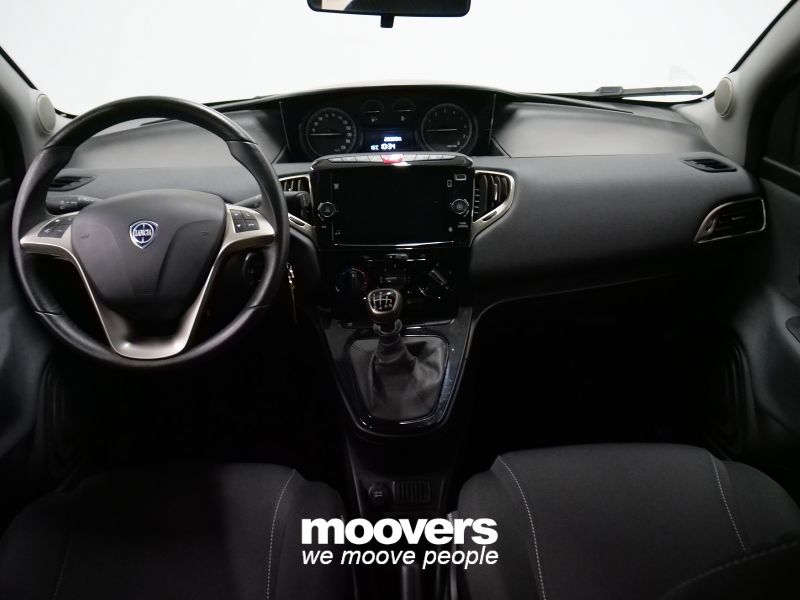 Lancia Ypsilon 1.0 FireFly 5 porte S&S Hybrid Platino 