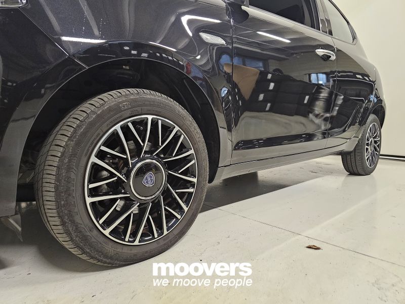 LANCIA Ypsilon 1.0 FireFly 5 porte S&S Hybrid Silver