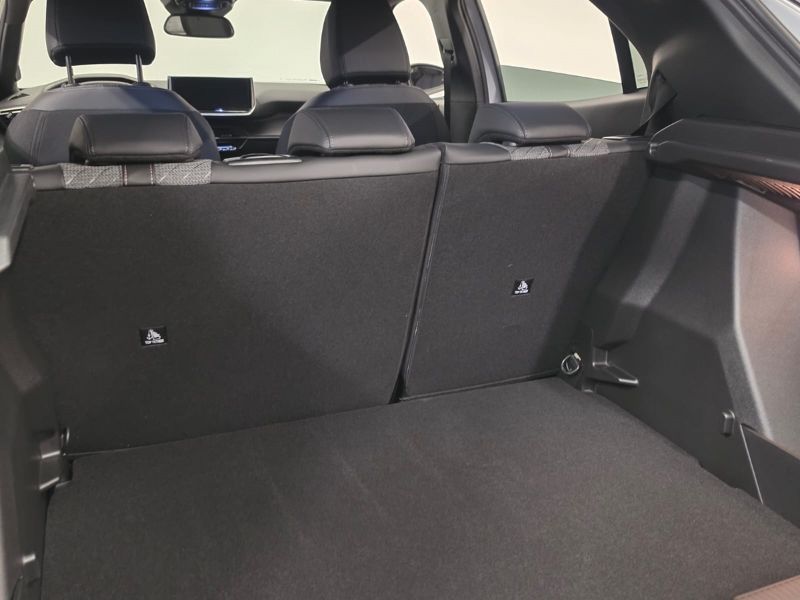 PEUGEOT 2008 PureTech 100 S&S Allure