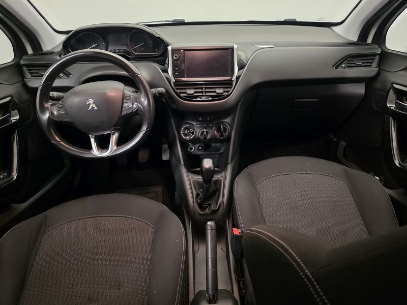 PEUGEOT 208 1° serie PureTech 82 5 porte Black Line