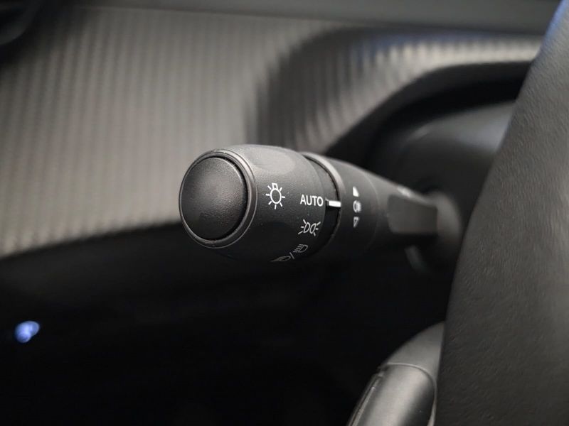 PEUGEOT 208 Hybrid 110 e-DCS6 5 porte Allure + Access Pack