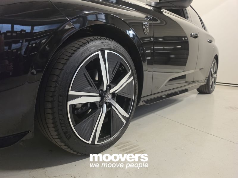 PEUGEOT 308 Hybrid 136 e-DCS6 GT