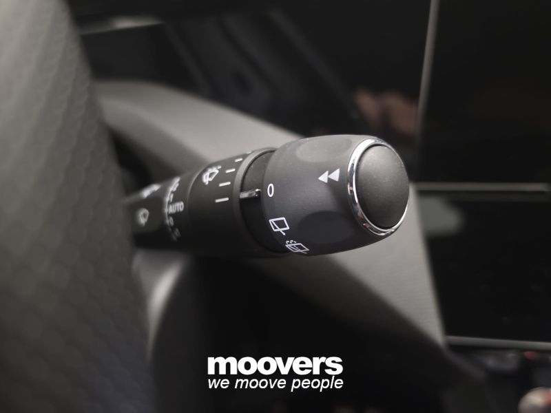 PEUGEOT 308 Hybrid 136 e-DCS6 GT