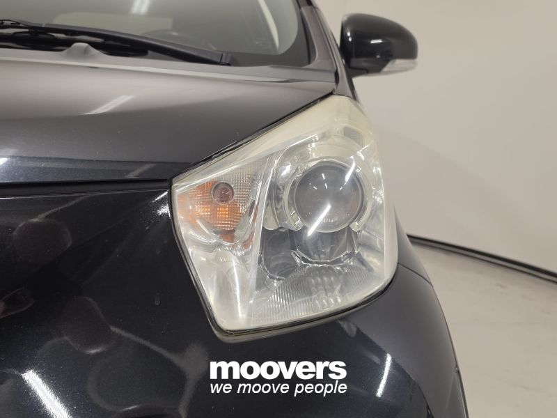 Toyota iQ 1.0 CVT 