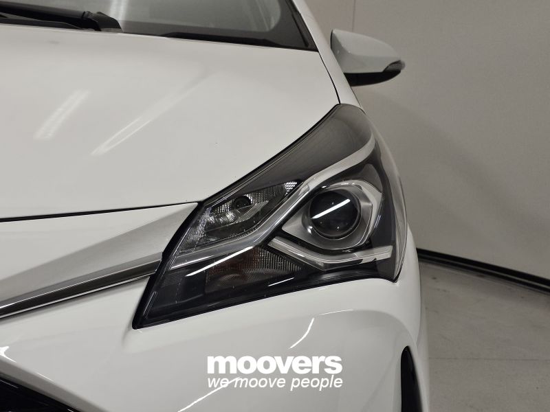 TOYOTA Yaris 1.5 Hybrid 5 porte Active