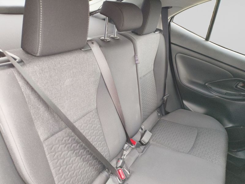 TOYOTA Yaris Cross 1.5 Hybrid 5p. E-CVT Business