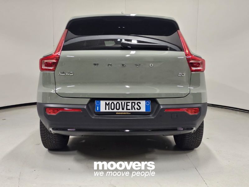 VOLVO XC40 B3 automatico Core