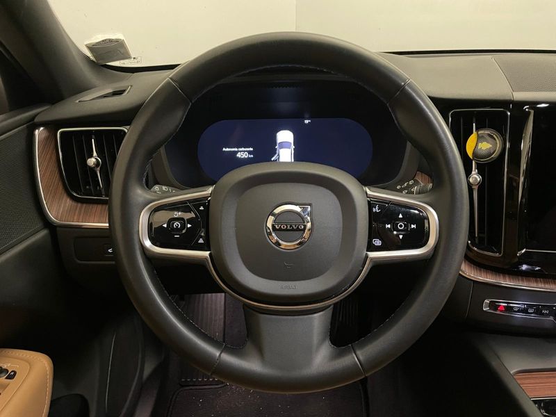 VOLVO XC60 B5 (d) AWD automatico Plus Dark